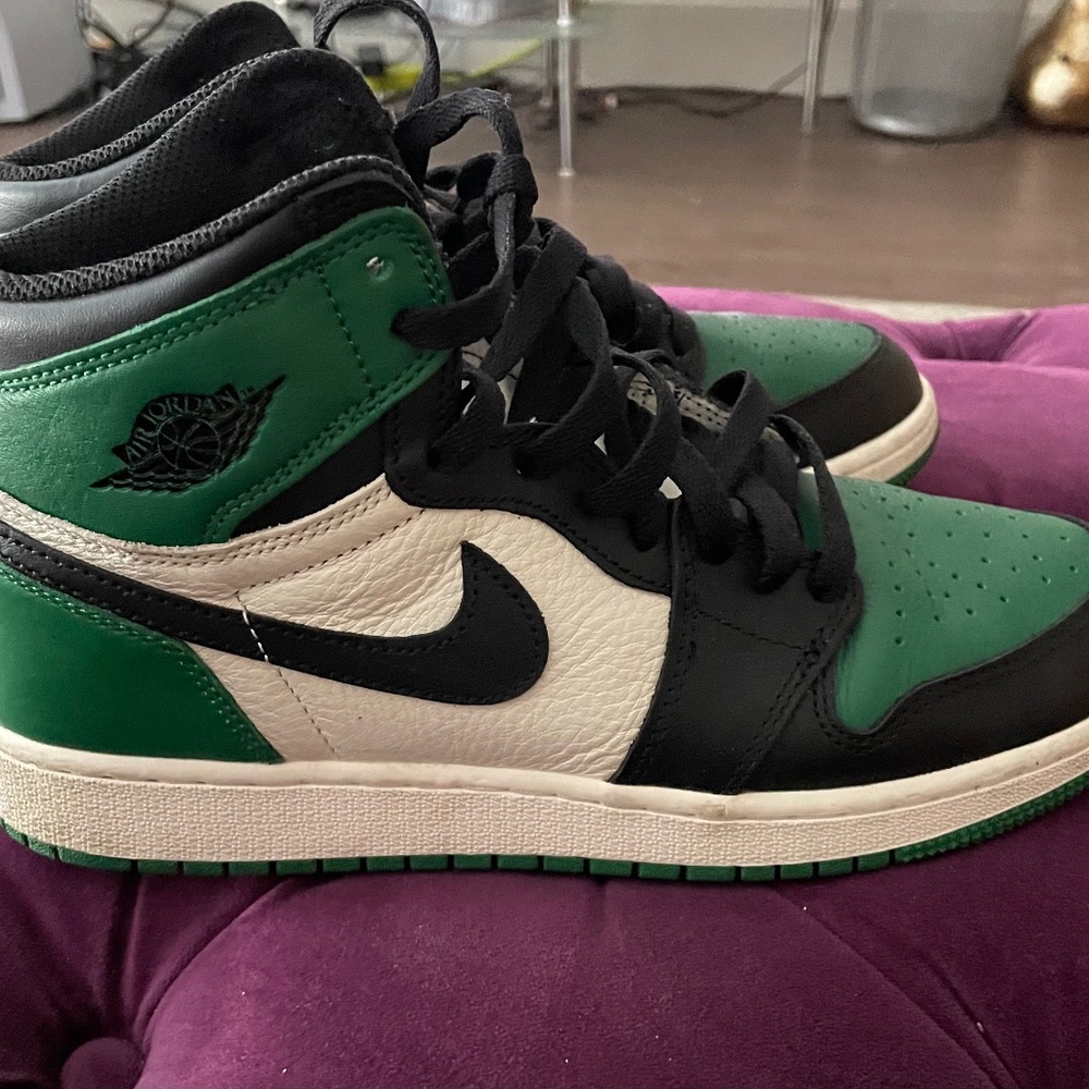 Jordan 1 Retro High Pine Green Size 6.5